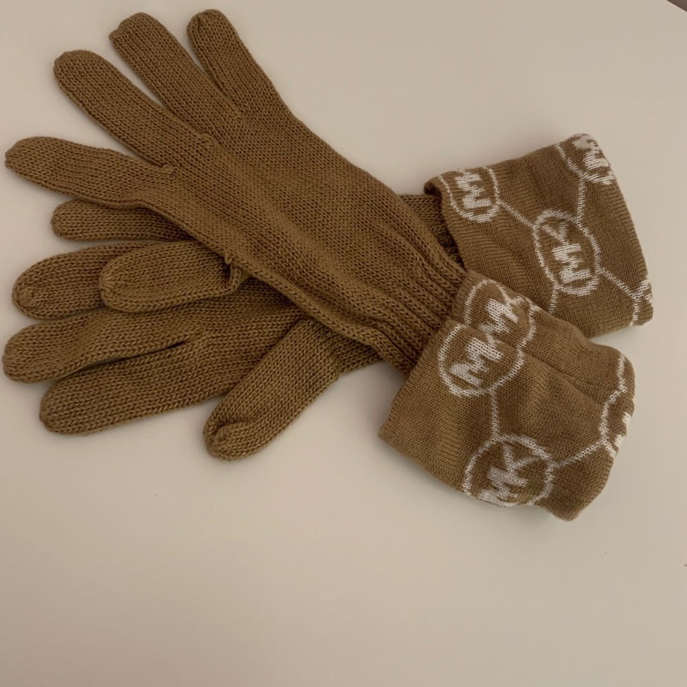 Michael Kors gloves